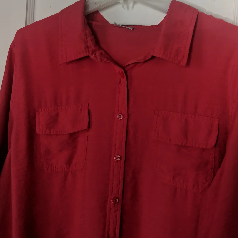 Women's Button Shirt - Picture 3 of 8